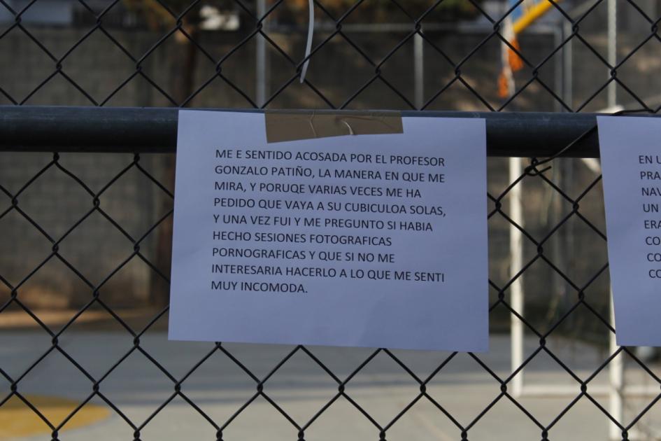 Alumnas evidencian acoso en la FCC de UASLP