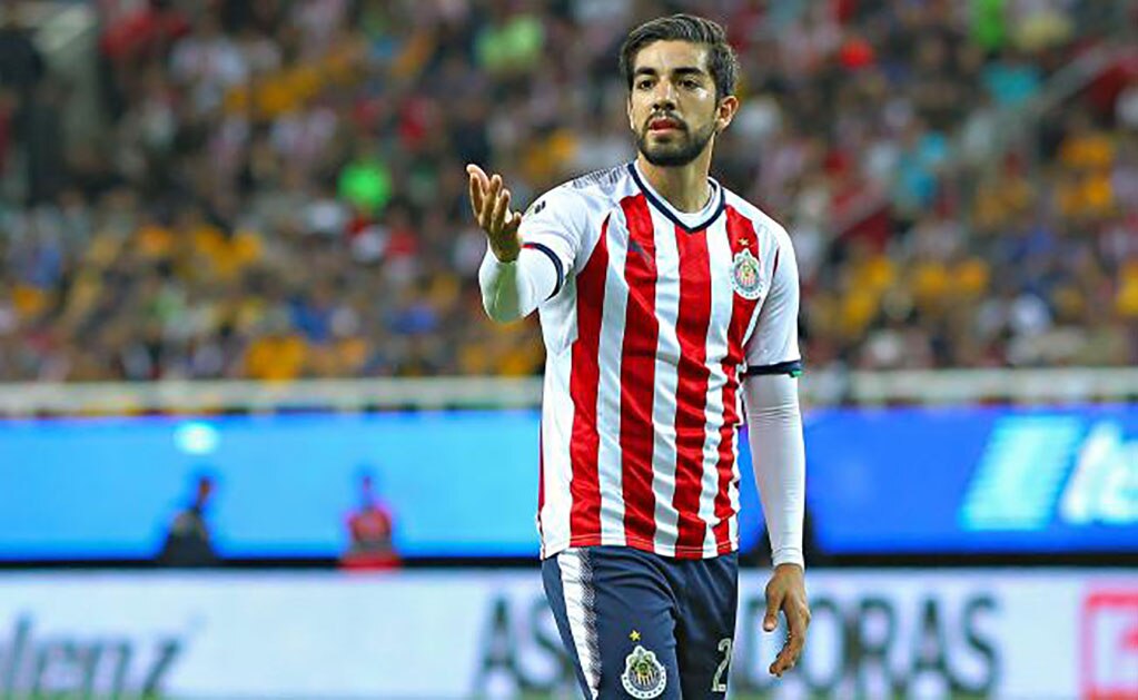 Chivas pide aguantar anuncio de venta de Pizarro