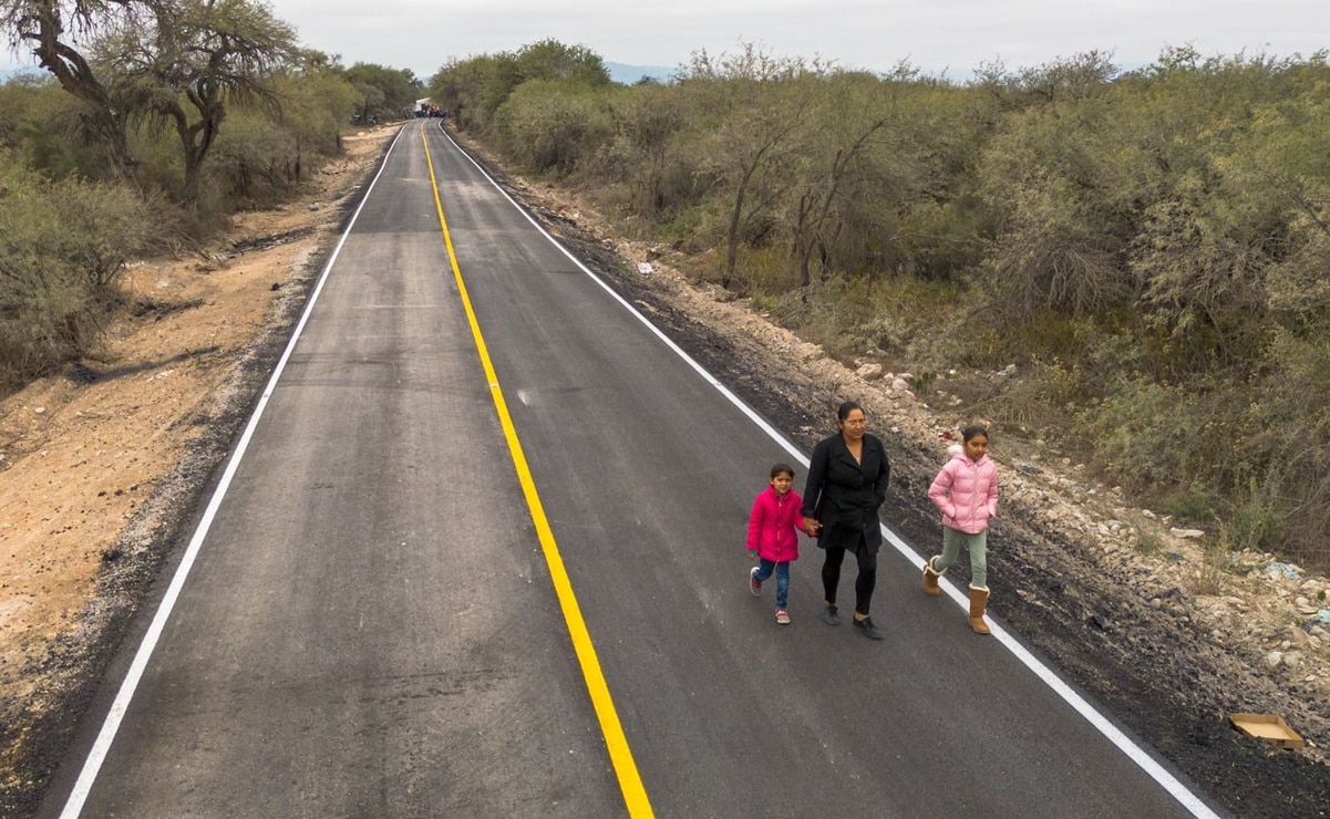 Entrega Ricardo Gallardo camino Cerritos-San Pedro de los Hernández; beneficiará a 16 mil potosinos