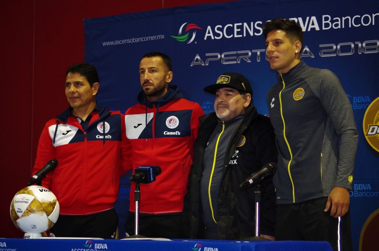 Maradona y Sosa, sin rencillas para la final de vuelta