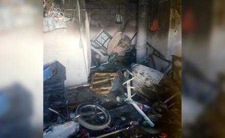 Prende fuego a vivienda, sólo daños
