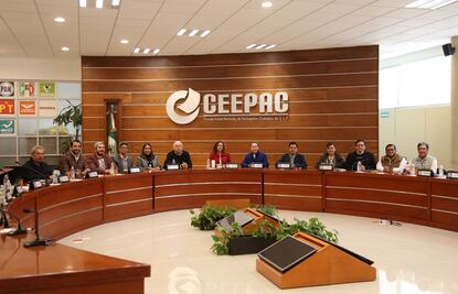 CEEPAC aclara atribuciones al Congreso de SLP en mesa de diálogo sobre consultas ciudadanas  