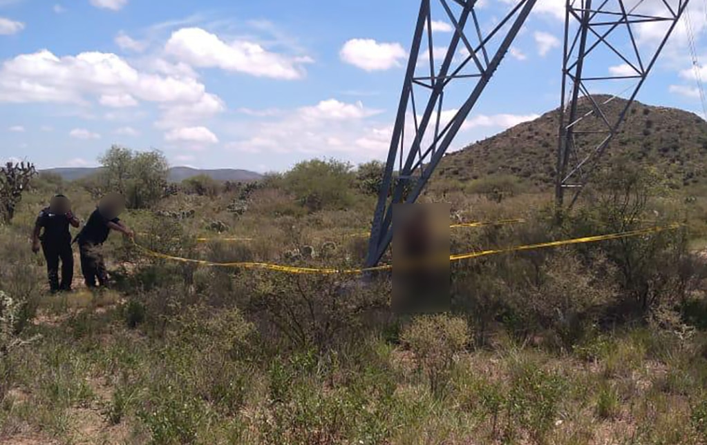 Localizan cuerpo suspendido en Camino a Peñasco 
