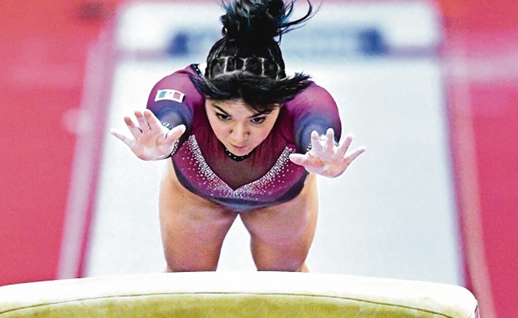 La gimnasta cachanilla se concentra en la última parada de la Copa del Mundo. XINHUA
