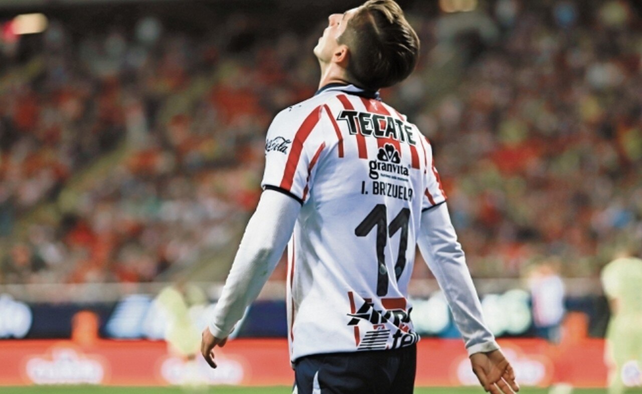 Con la mitad del torneo recorrido, Chivas está a dos puntos de zona de Liguilla (FOTOS: IMAGO7 Y STRAFFON IMAGES)