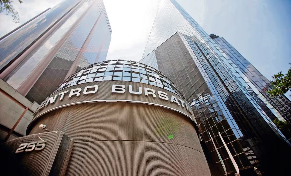 Las acciones de la compañía que encabeza Enrique Beltranena bajan 1.1% y se intercambian en 11.33 pesos, de acuerdo con información de la Bolsa Mexicana de Valores (BMV). Foto: archivo