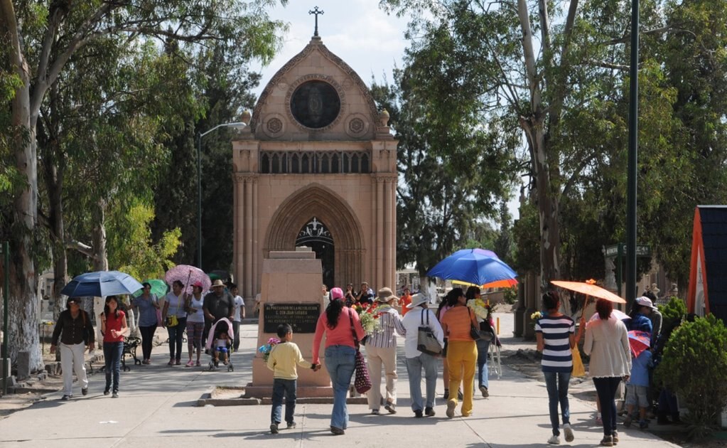 Capital de SLP anuncia que se ampliarán días y horarios de apertura de 3 panteones