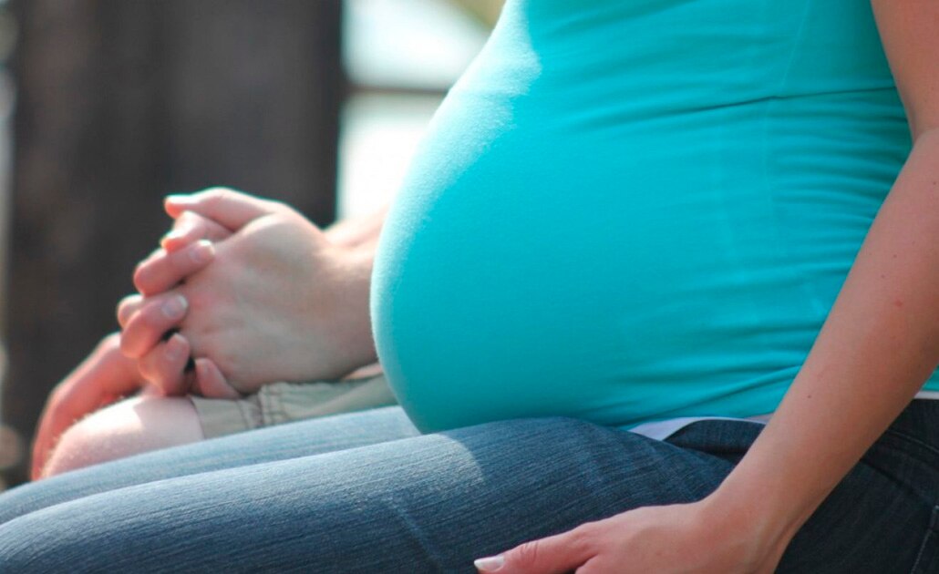 Ideas románticas sobre el amor influyen en embarazo adolescente: COESPO