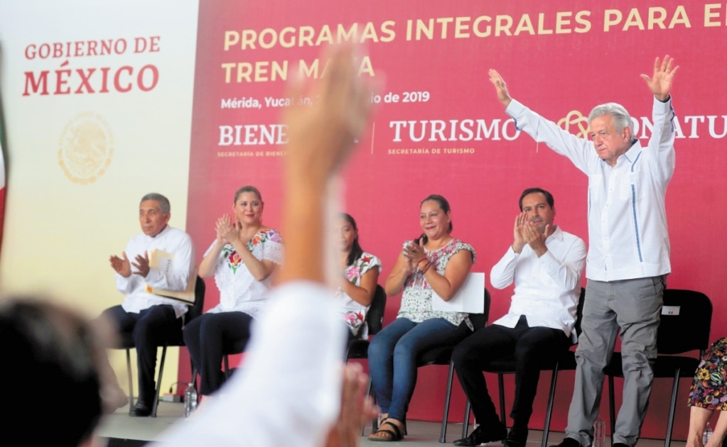 Anuncia López Obrador planta eléctrica en Mérida