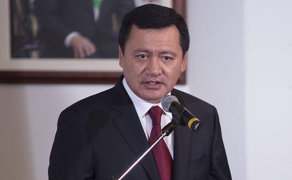 Caso Ayotzinapa no se resolverá con calumnias: Osorio Chong