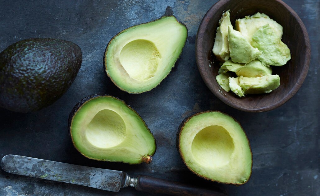 IMSS recomiendan consumir 100 gramos de aguacate al día