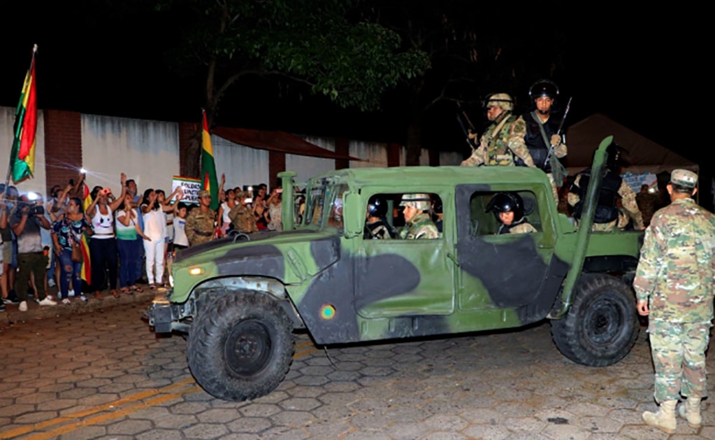 Apoyan Fuerzas Armadas a policía para restaurar el orden en Bolivia