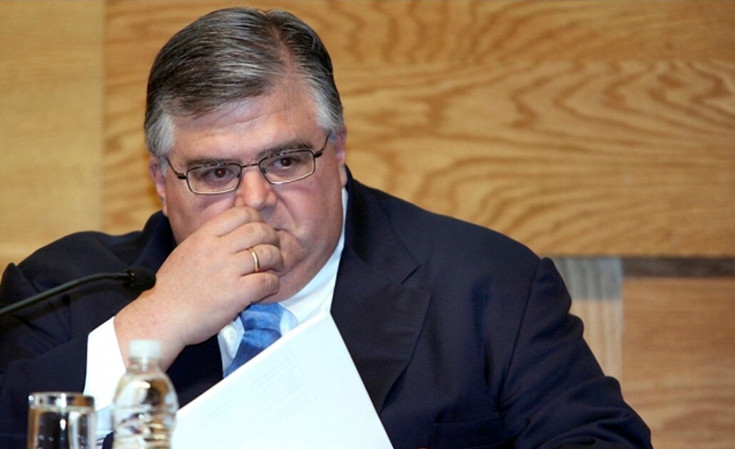Riesgo de recesión mundial es bajo, pero no se descarta: Carstens