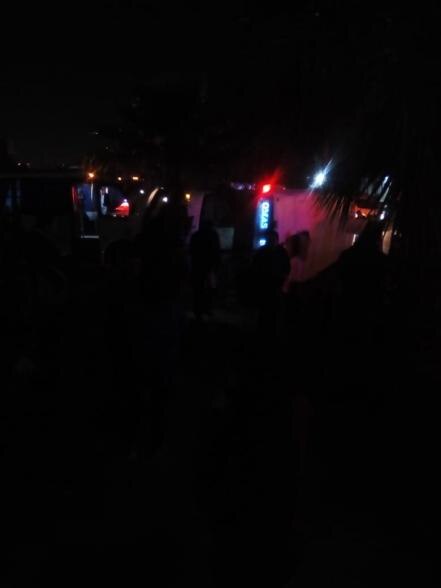 Vuelca camión de personal, seis lesionados