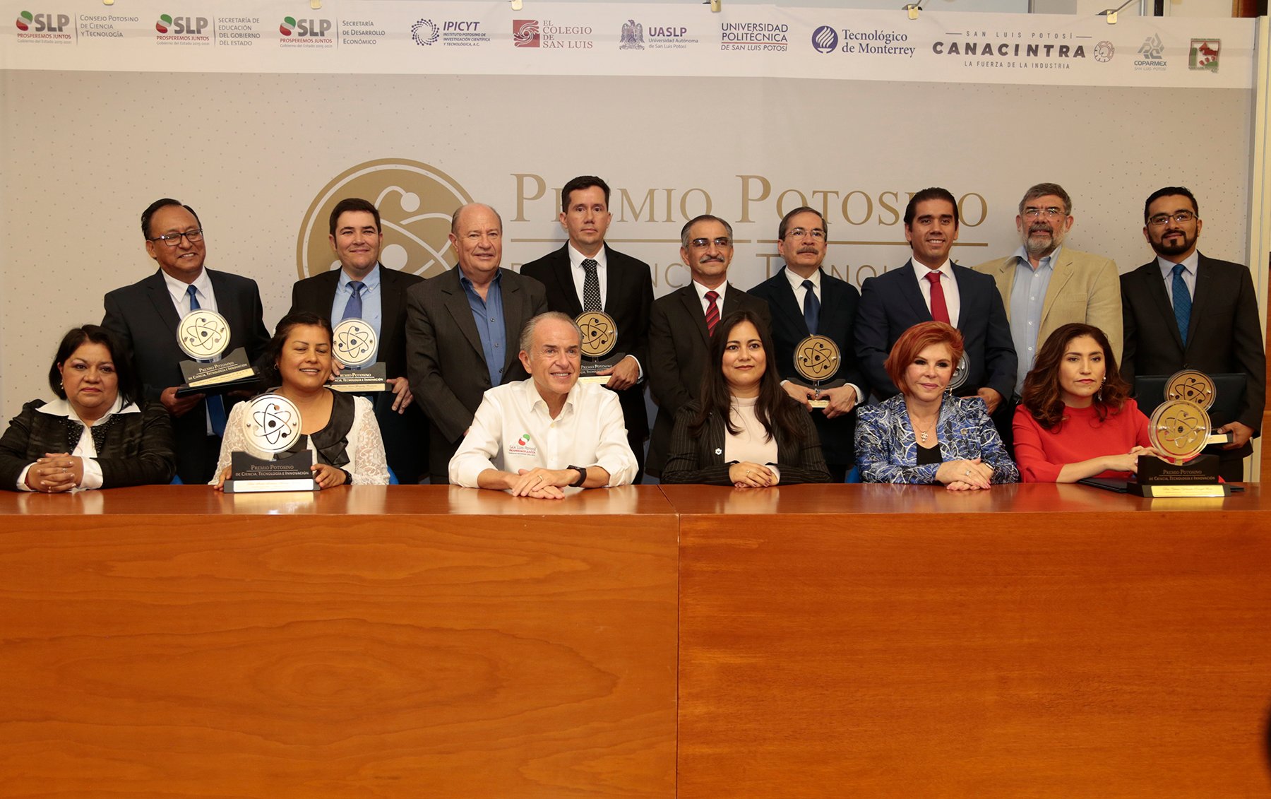 Entregan Premio Potosino de Ciencia, Tecnología e Innovación 2019