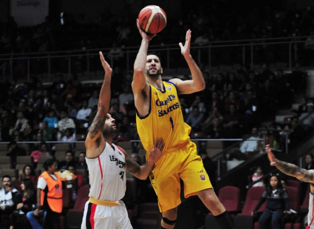 Leñadores repite la dosis a Santos y se lleva la serie