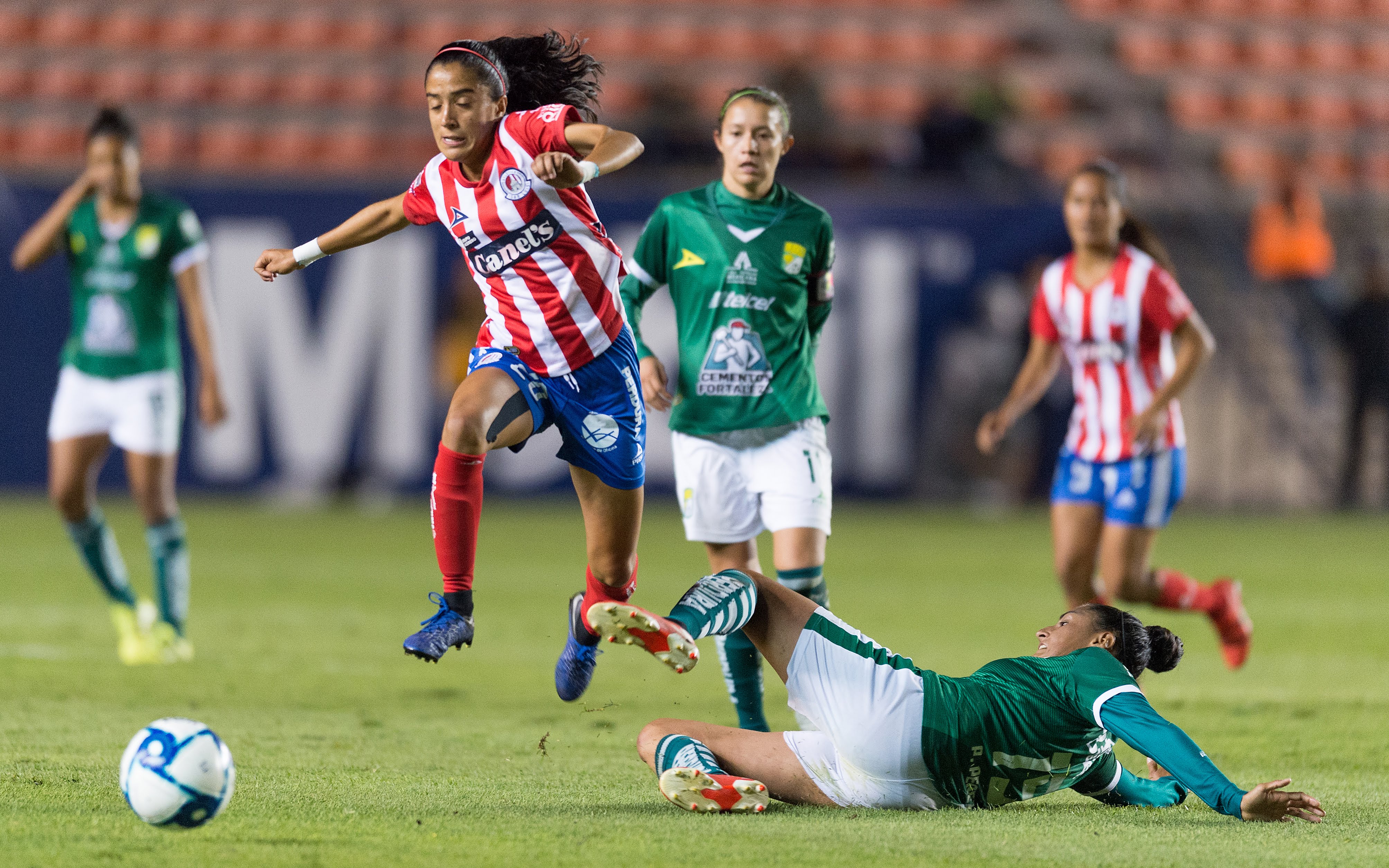 2-1 y Atlético de San Luis femenil no puede contra León
