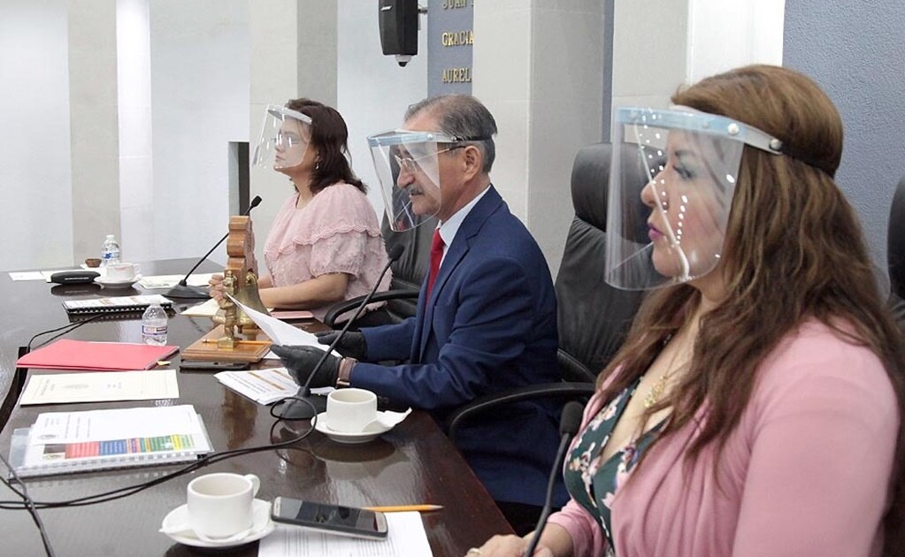 Arremeten diputados contra quienes violentaron el Congreso de SLP