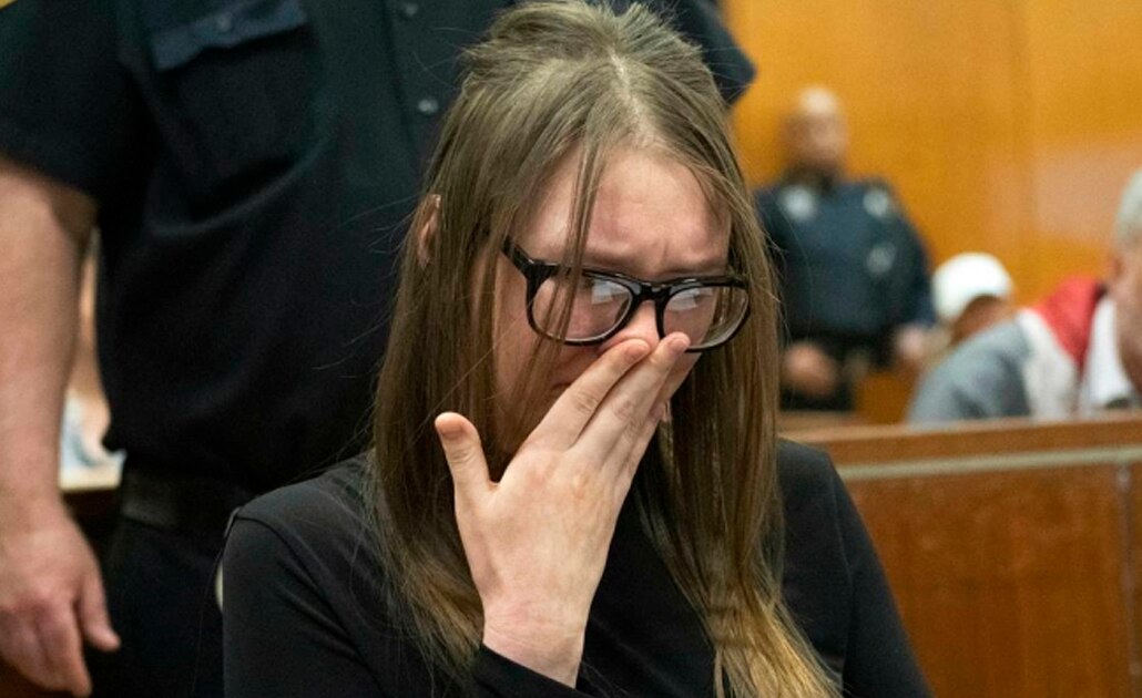 Condenan a falsa millonaria que engañó a Nueva York