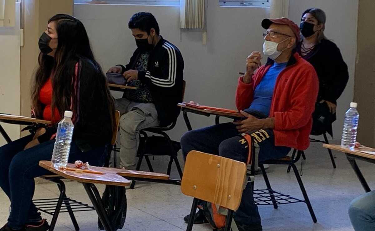 David, el maestro jubilado de 65 años, que presentó su examen para ingresar a la UASLP. Foto: UASLP