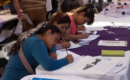Mujeres dominan el sector de servicios en San Luis Potosí, revela Amexme