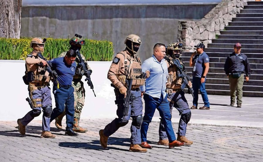 Con Operación Enjambre atrapan a 111 narcopolíticos; 14 alcaldes han sido procesados