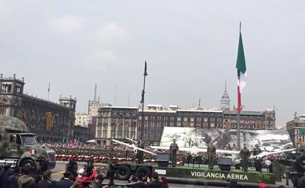 Desfile militar. Foto: Ricardo Moya