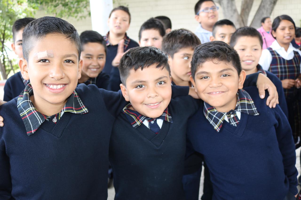 Estudiantes regresarán a clases tras concluir periodo vacacional 