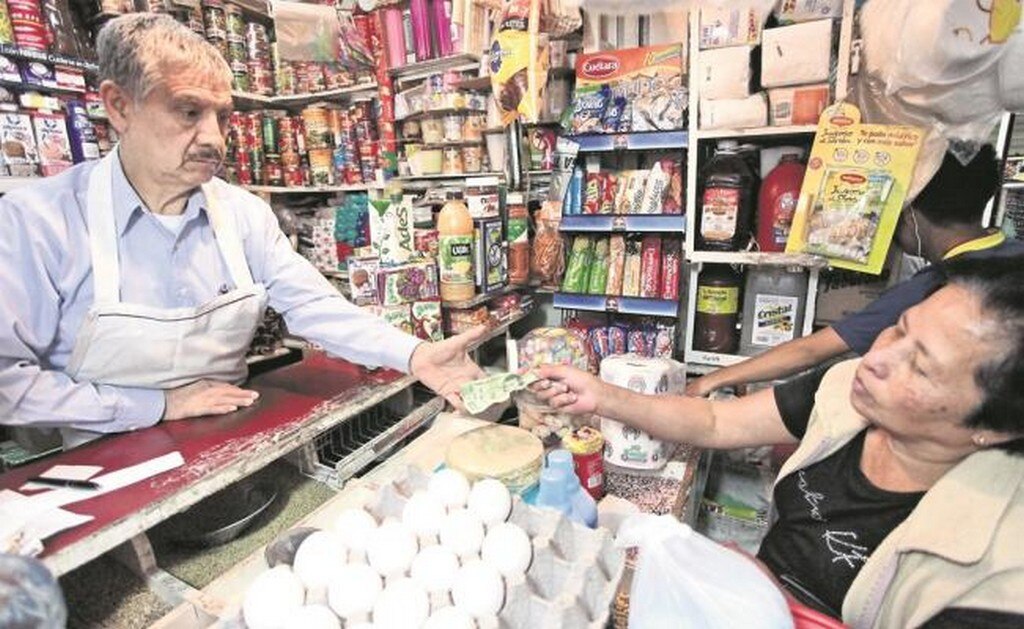 Gasolina, jitomate y limón impulsan inflación en primera quincena de marzo