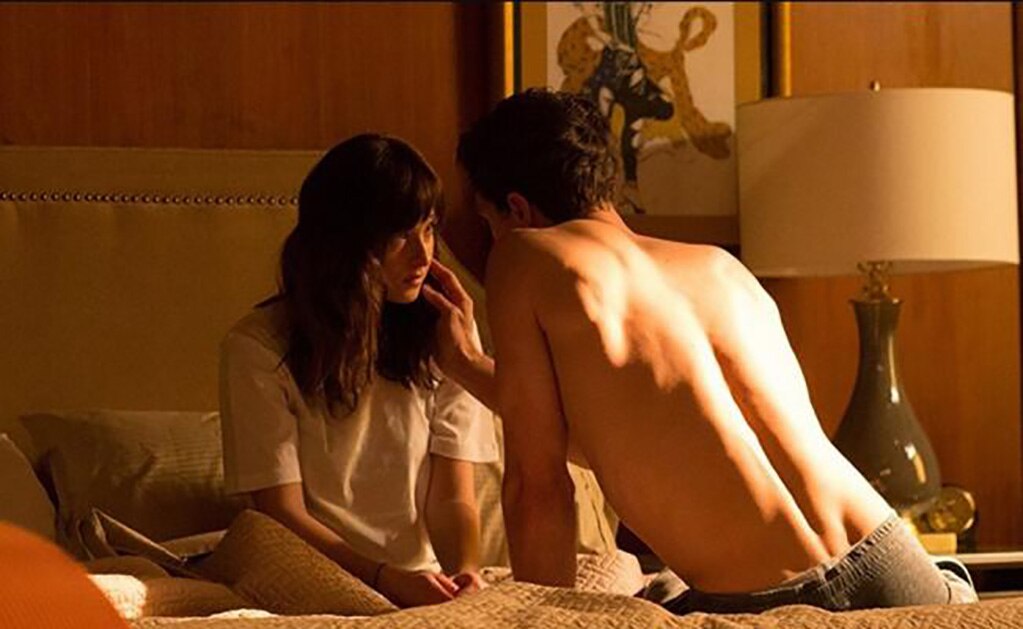 ¿Por qué no hay desnudos totales en "Cincuenta Sombras"?