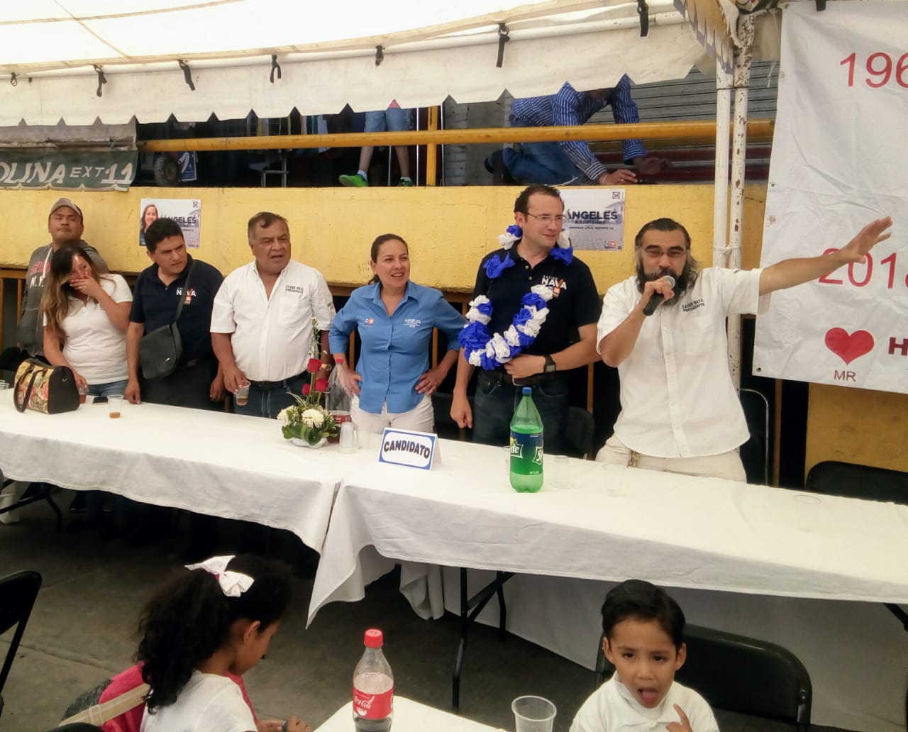 Xavier Nava se compromete a rescatar mercados del Centro Histórico