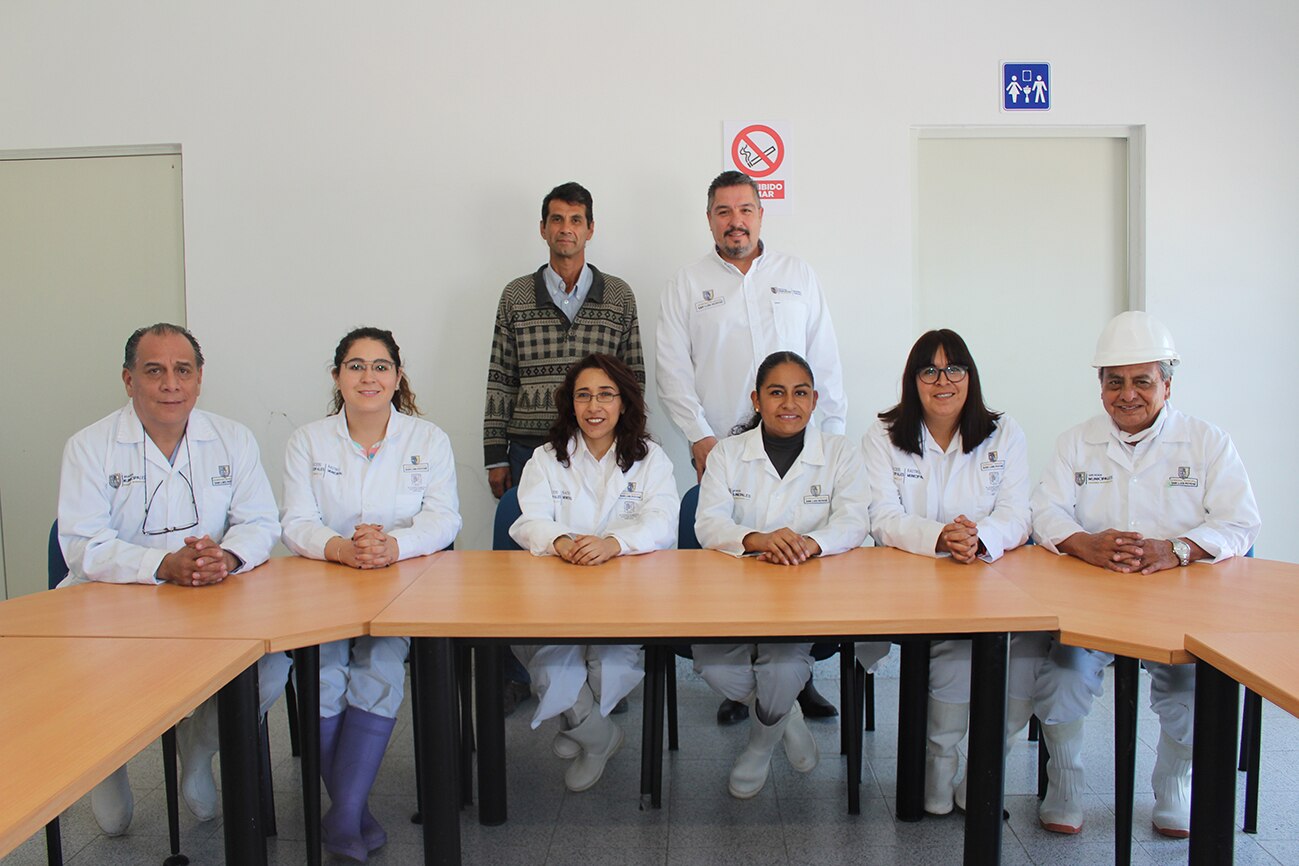 Veterinarios del rastro municipal son certificados por el Servicio Nacional de Sanidad