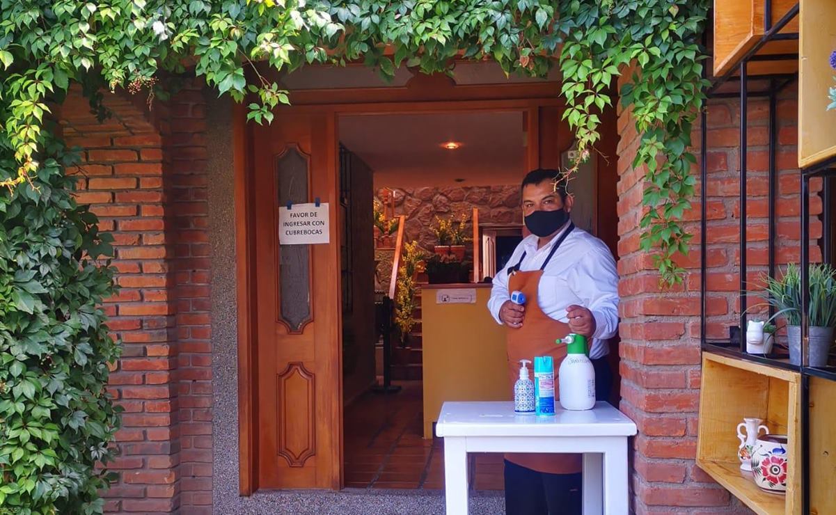 Restauranteros potosinos prevén caída de 30% en ventas durante temporada decembrina