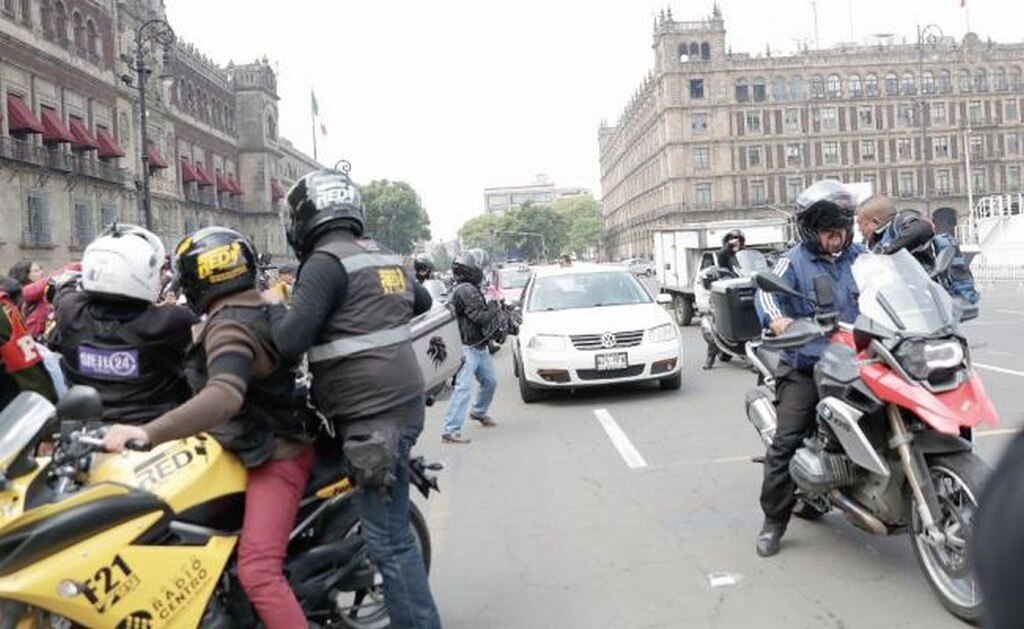 López Obrador llegó puntual a su cita en Palacio Nacional (IVÁN STEPHENS. EL UNIVERSAL)