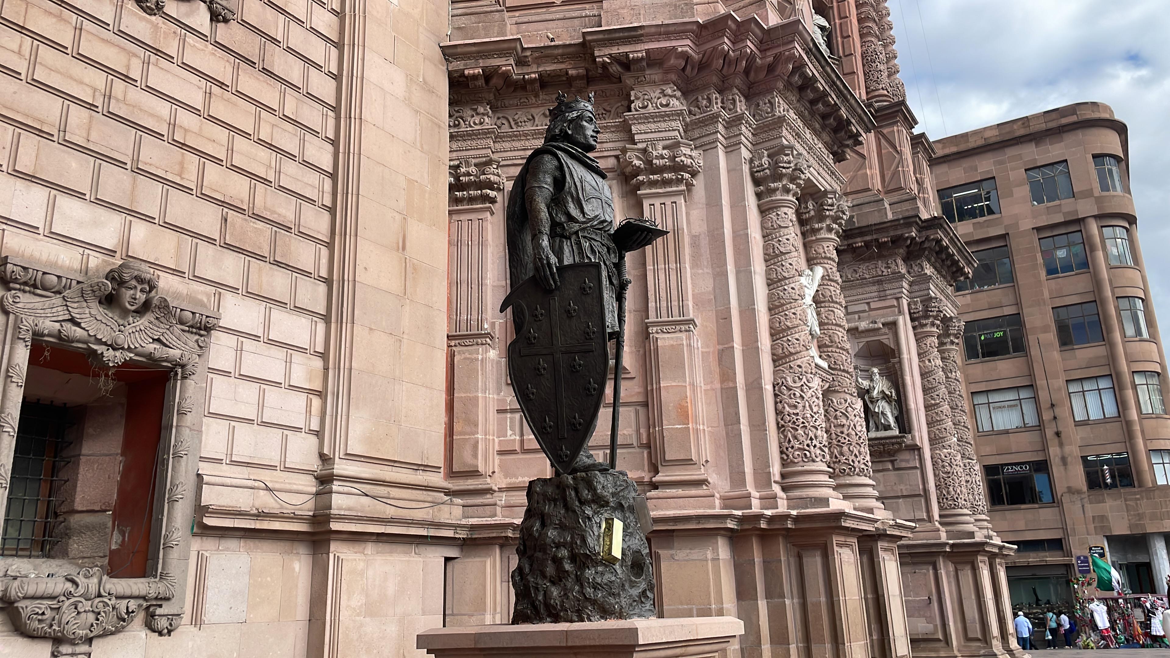 Galindo anuncia posible nueva escultura para la capital potosina; busca reforzar identidad  