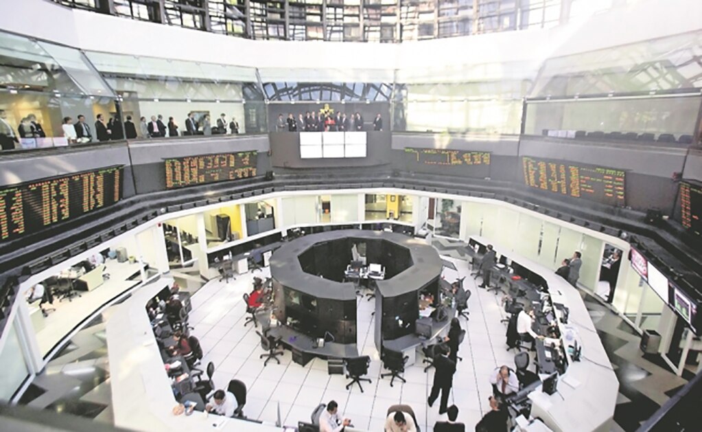 Cae BMV más de 2% en apertura por amenazas de aranceles de Trump