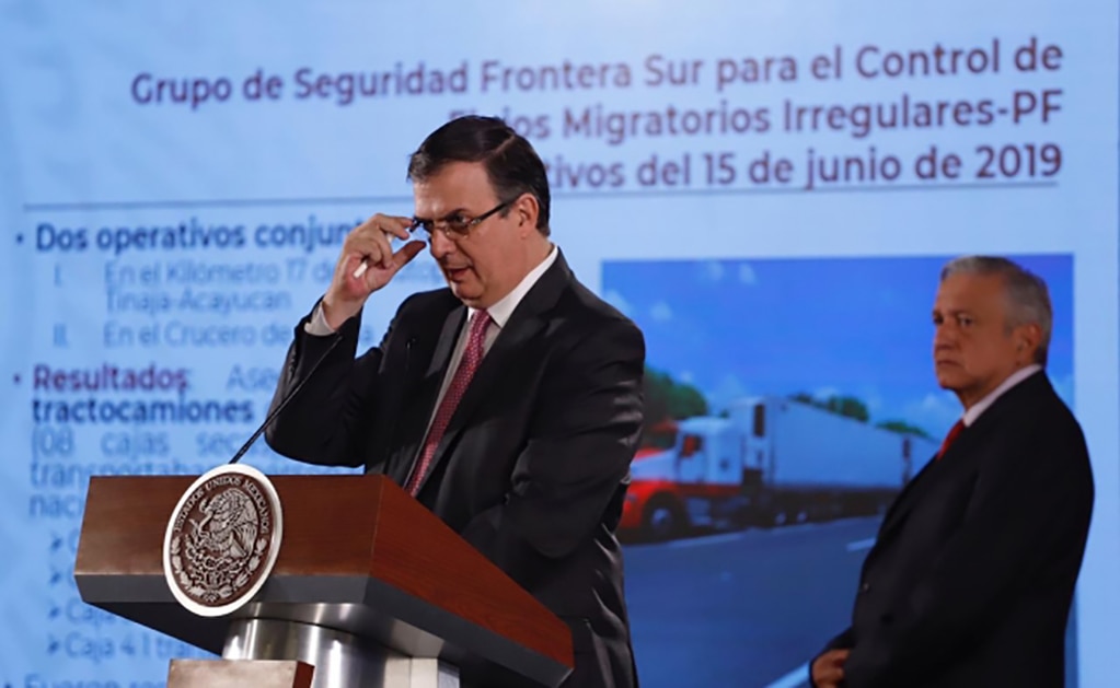Ebrard: se aplicará extinción de dominio a transportistas que trafiquen con personas