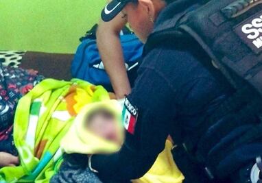 ¡No alcanzó a llegar al hospital! Policías municipales auxilian a mujer a dar a luz en su vivienda  
