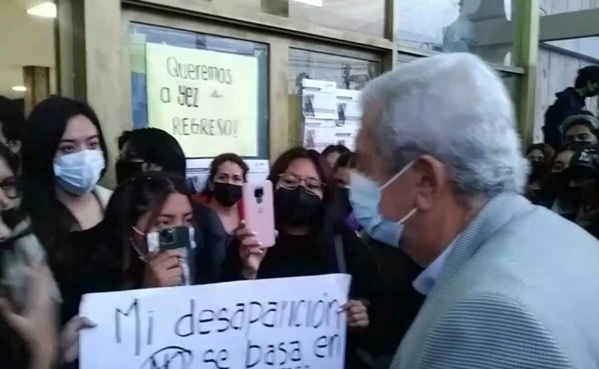 Falso, que desaparición de Yezenia se trate de ausencia voluntaria, dicen alumnas de la Facultad de Derecho. Foto: Especial