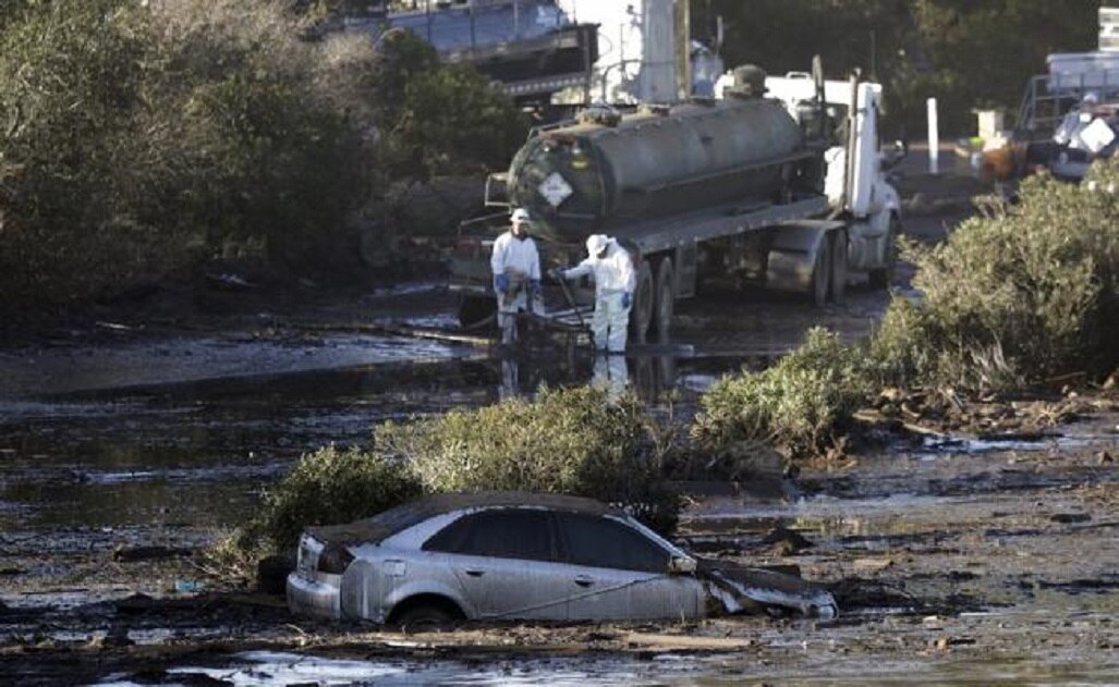 Aumenta a 20 los muertos por deslaves en California