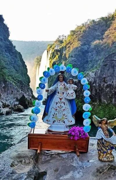 Con peregrinación en ríos de la Huasteca inician festejos por la Candelaria en Aquismón