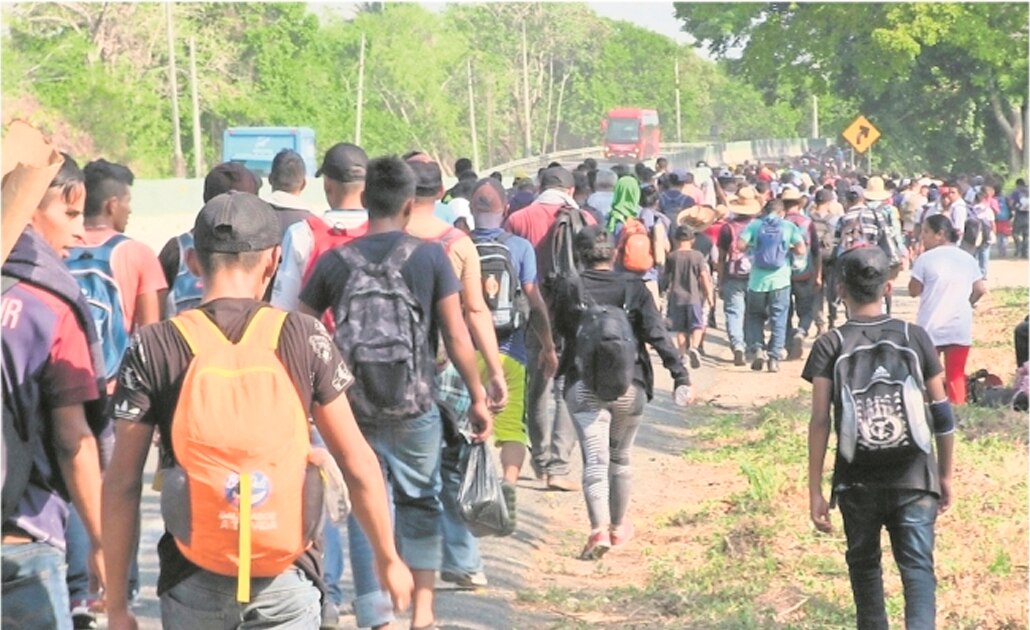 Bloquea Hacienda cuentas de 26 personas por tráfico de migrantes