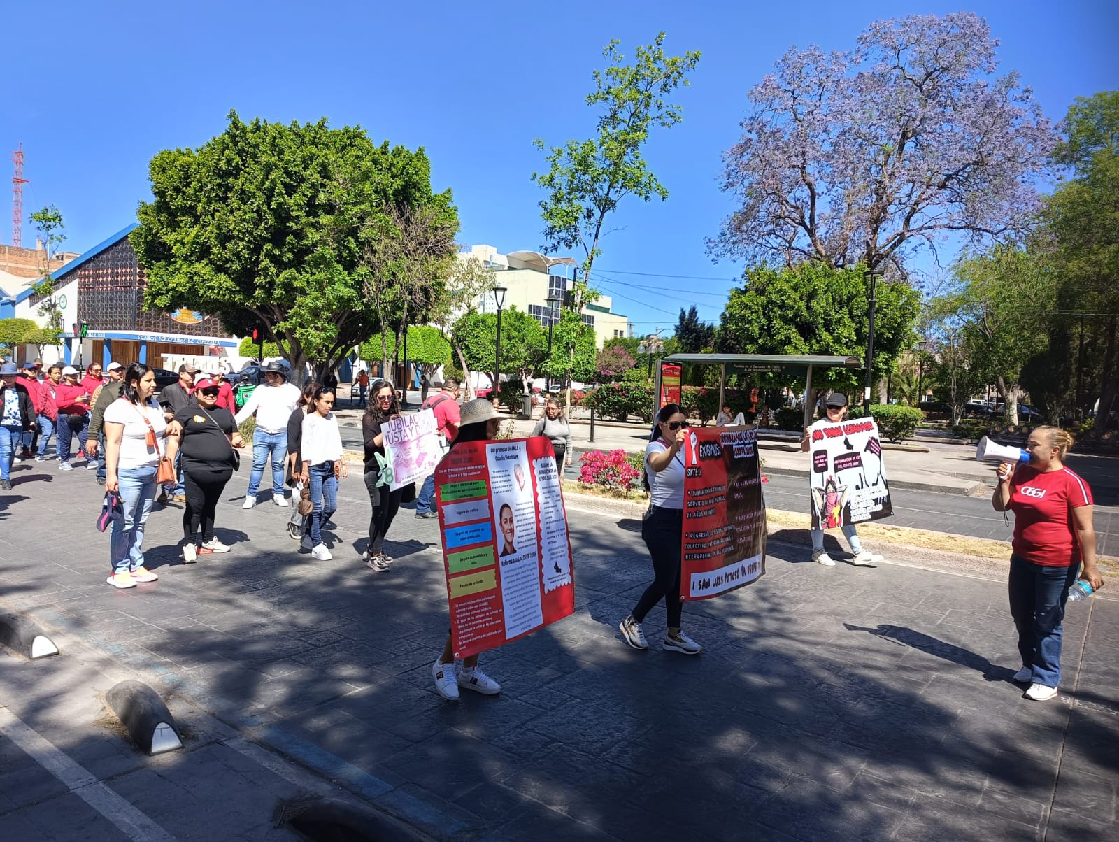 Maestros de SLP se suman a paro nacional contra reforma a ley del ISSSTE 