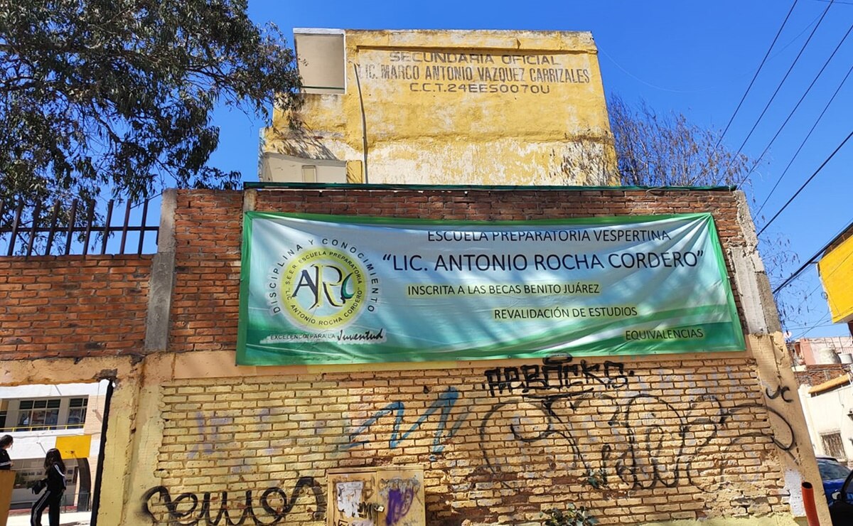 ¿Un cementerio debajo de una escuela? La leyenda se hace realidad en el barrio San Miguelito de SLP