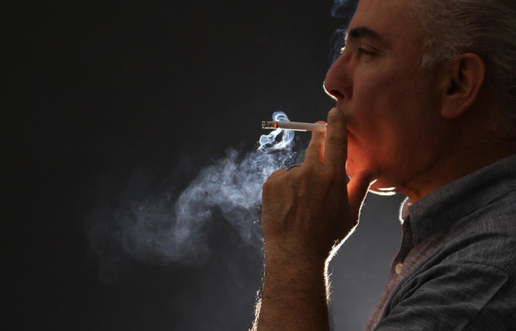 IMSS llama a prevenir consumo de tabaco en menores de edad 