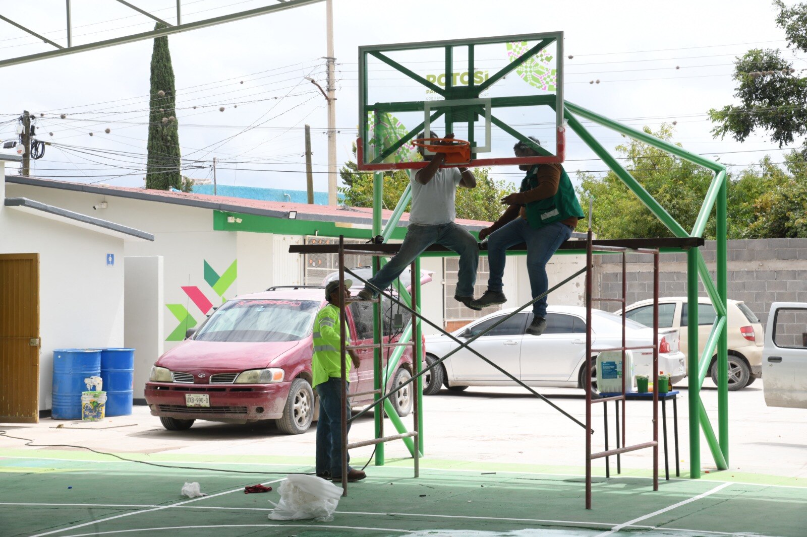 Avanza plan municipal para rehabilitar 100 escuelas en Soledad de Graciano Sánchez 