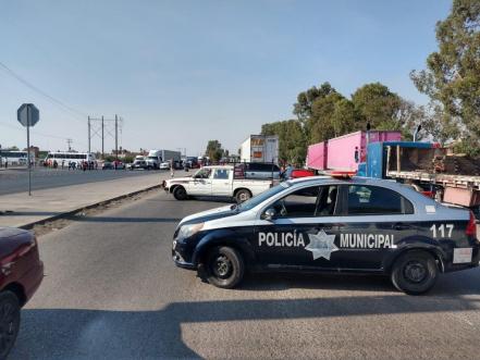 Reportan bloqueo en Periférico y Carretera a Rioverde