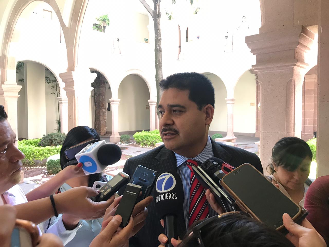 Buscan reducir uso de PET en escuelas 