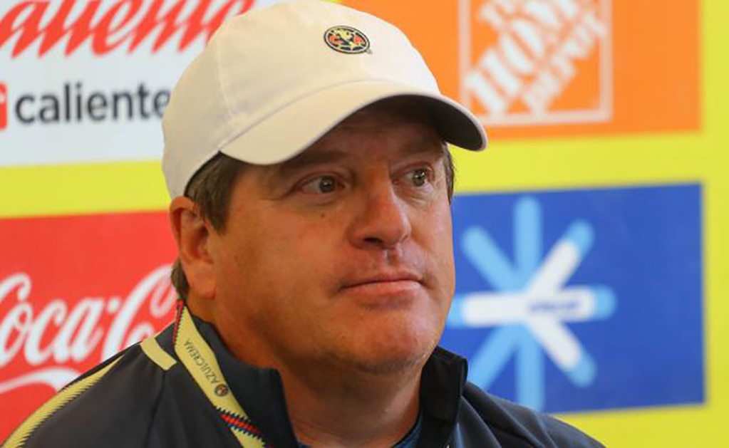 Piojo Herrera desconoce posibles cambios en directiva del América