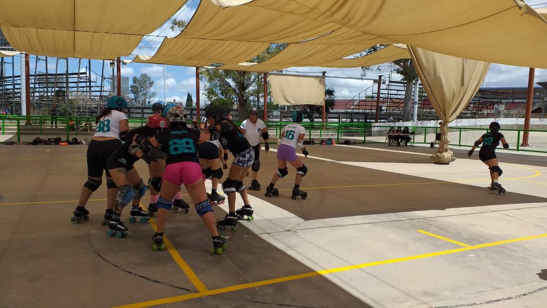 Roller Derby”, el agresivo deporte que se hace popular entre las potosinas